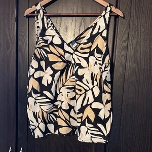 Old Navy Black and Cream Floral Tank Top